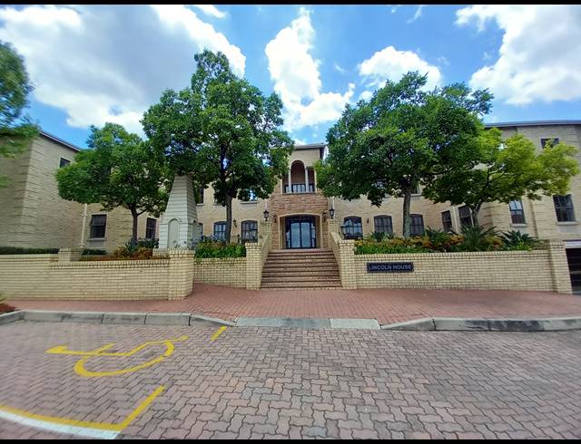 631M² OFFICE TO LET IN BRYANSTON